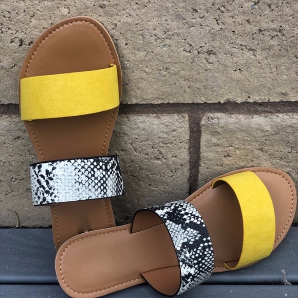 Shoes - BELLE Slip on Sandals - YELLOW   